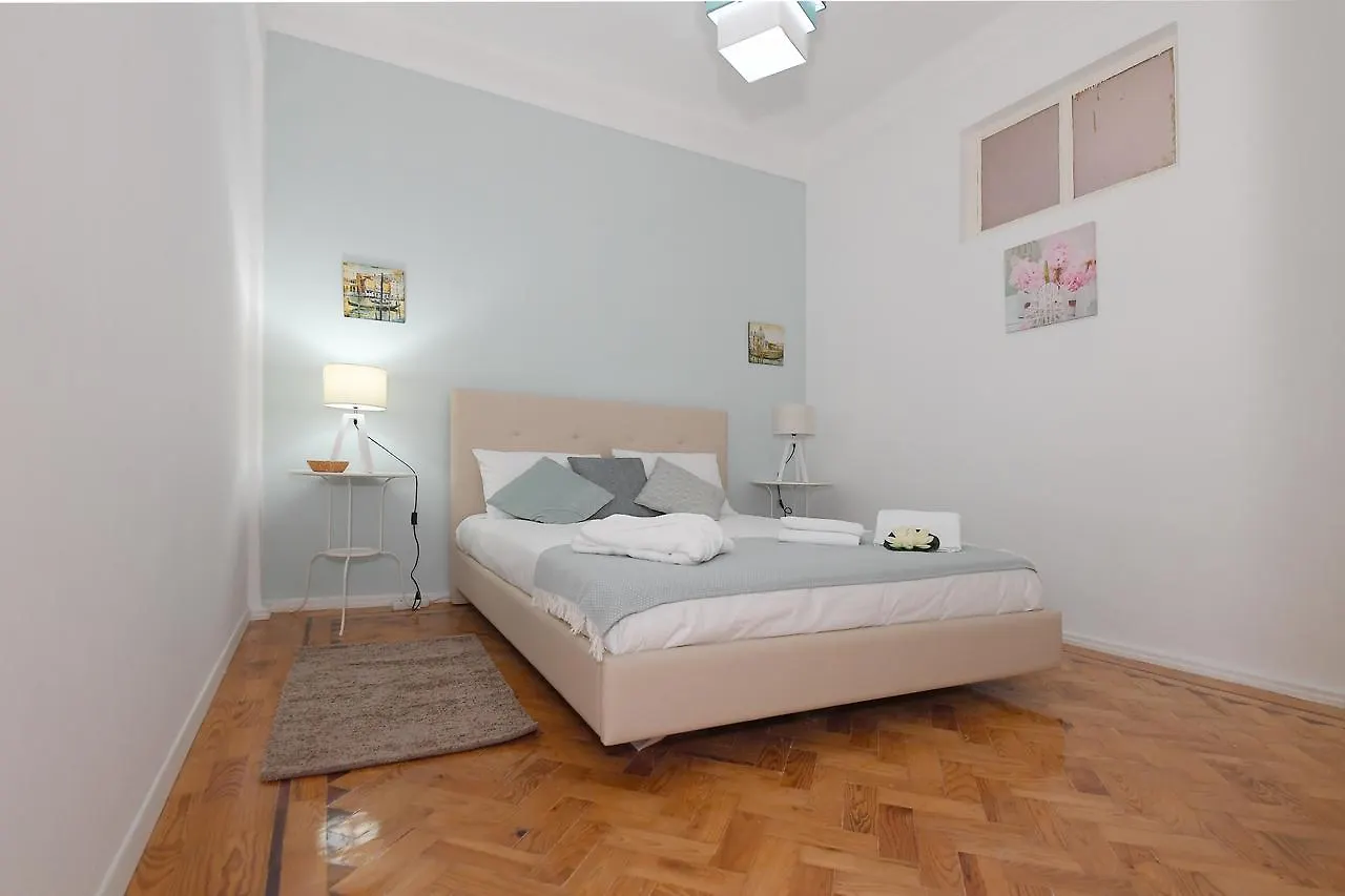ליסבון Royalty Hostel