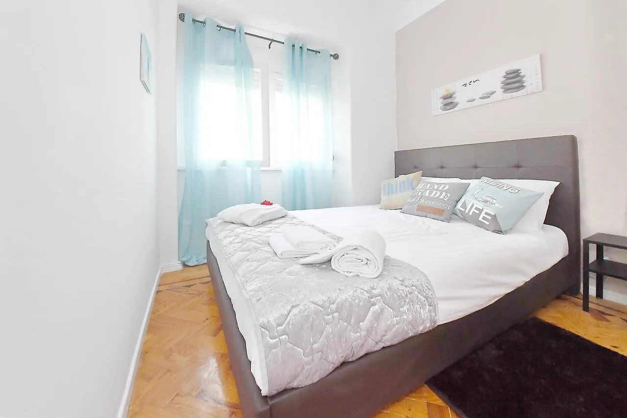 ליסבון Royalty Hostel פורטוגל
