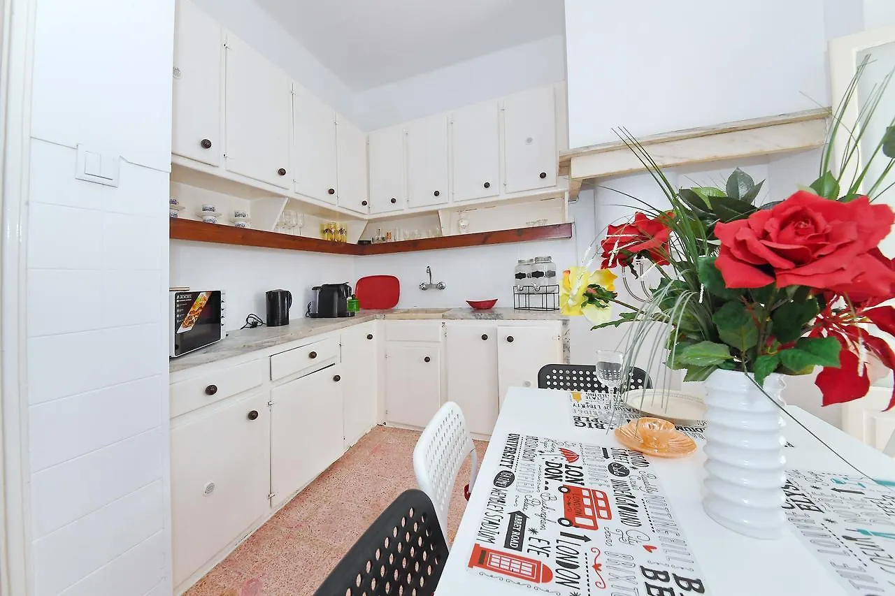 ליסבון Royalty Hostel 0*,